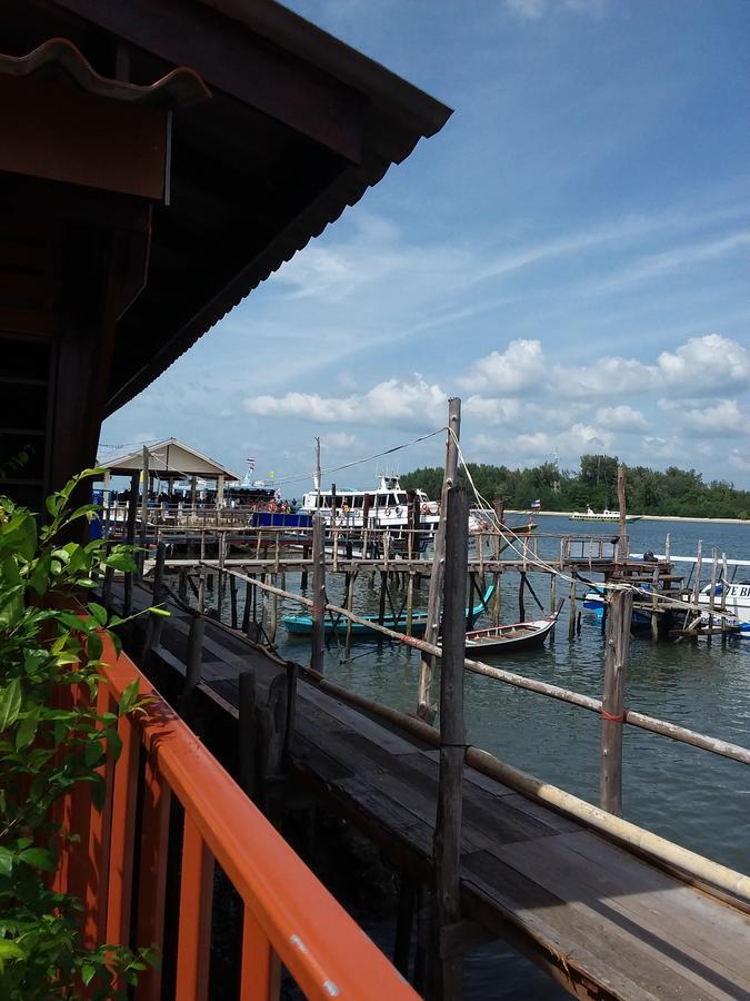 קו לנטה At Pier Hostel Lanta מראה חיצוני תמונה