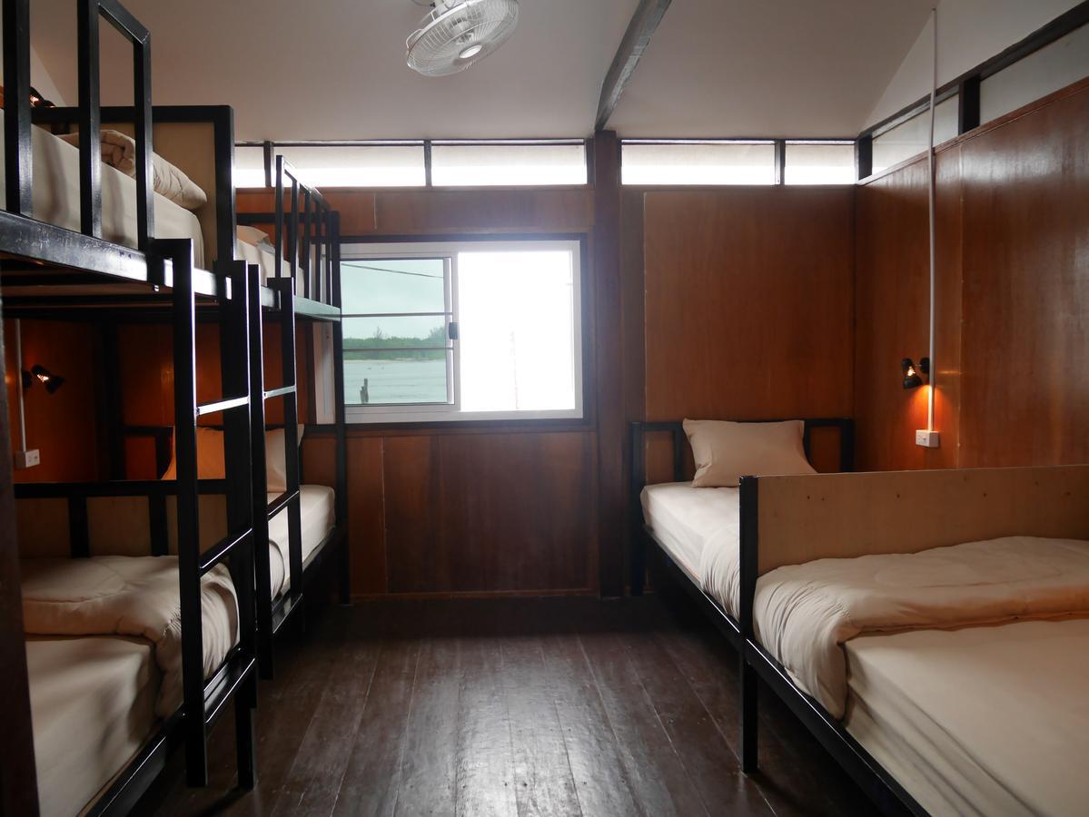 קו לנטה At Pier Hostel Lanta מראה חיצוני תמונה