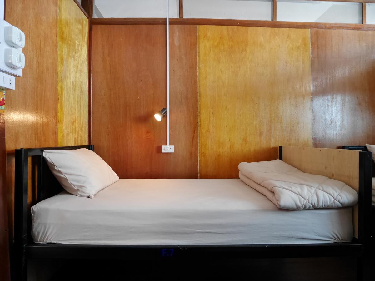 קו לנטה At Pier Hostel Lanta מראה חיצוני תמונה