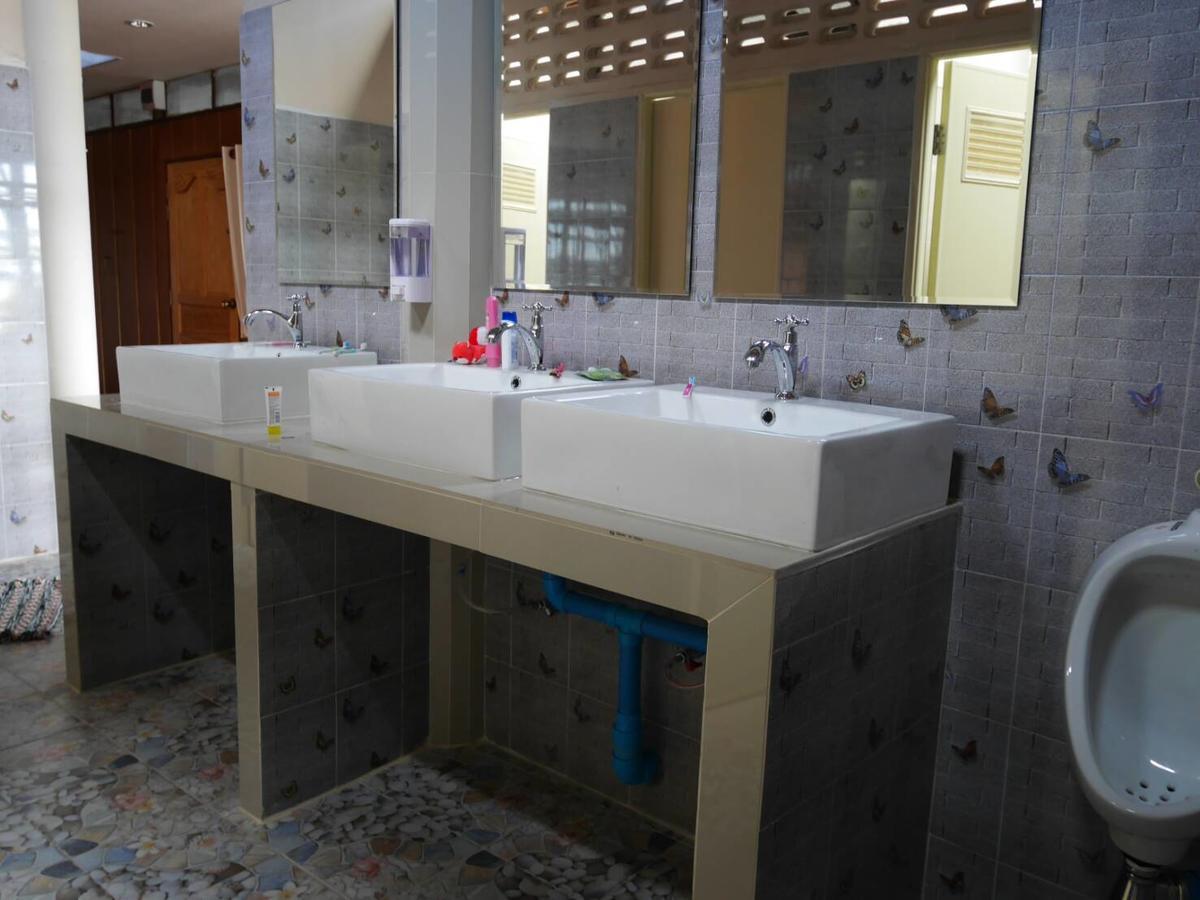 קו לנטה At Pier Hostel Lanta מראה חיצוני תמונה